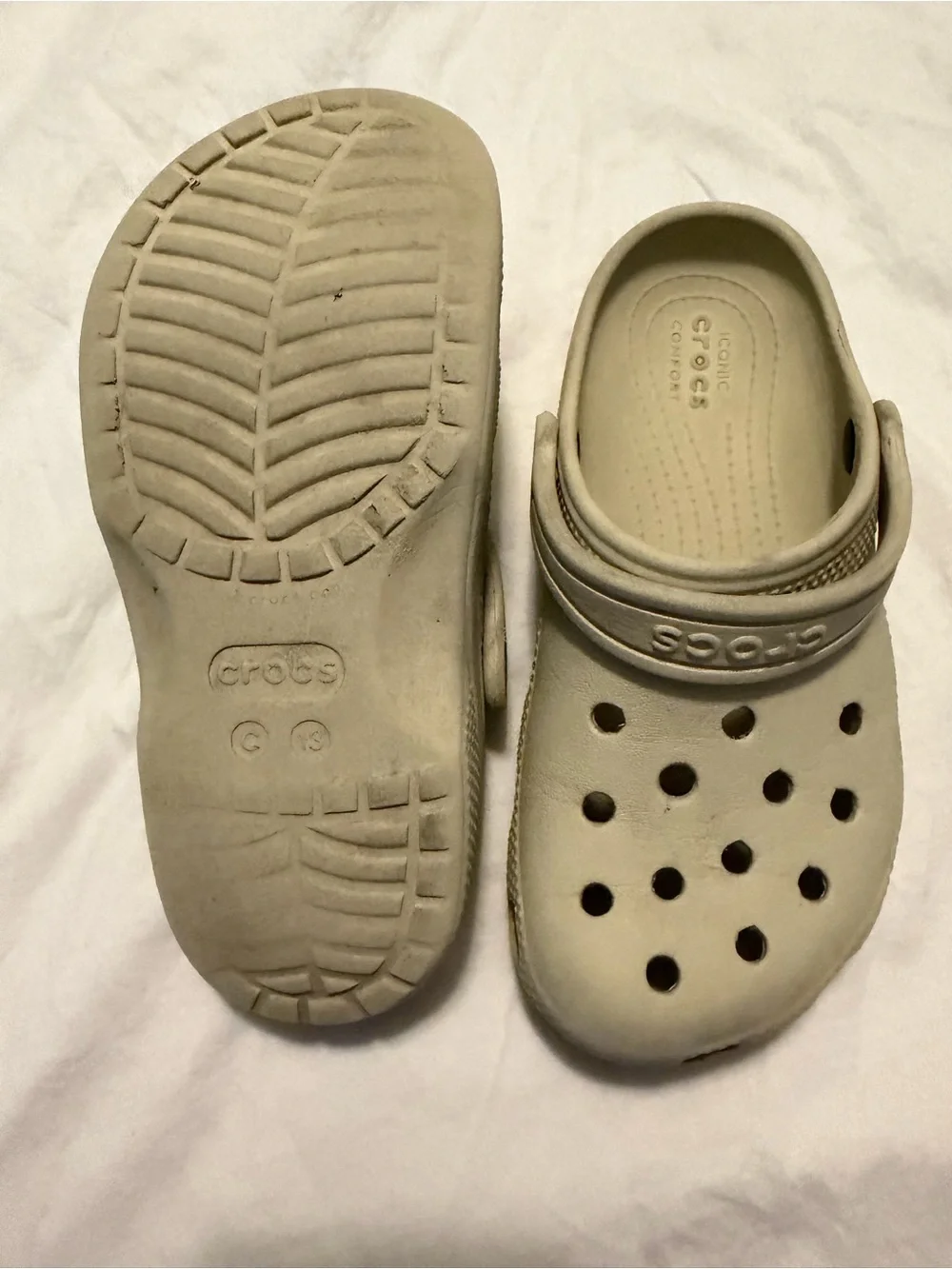 CROCS Kids Classic Clog in Beige